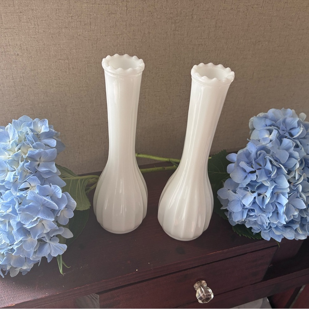 White Milk Glass Bud Vase Pair - Elegant Home Accent